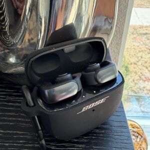 Bose Black Ultra Open-Ear Wireless Earbuds